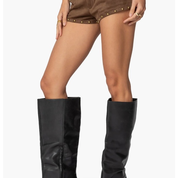 Edikted Studded Faux Suede Micro Shorts Brown Size Medium MSRP $78 - Picture 4 of 9